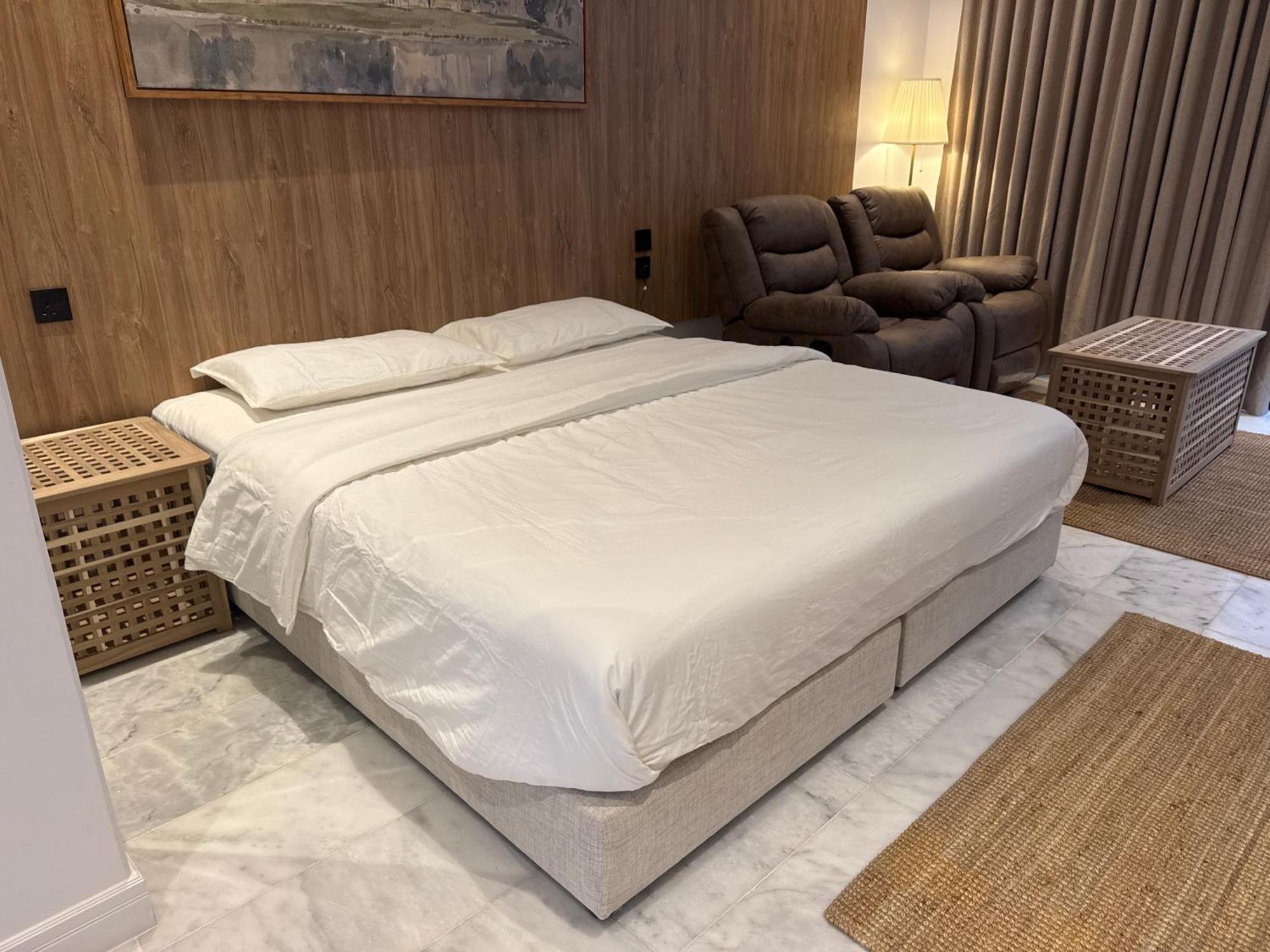 Divon Chalets Buraidah Exteriör bild